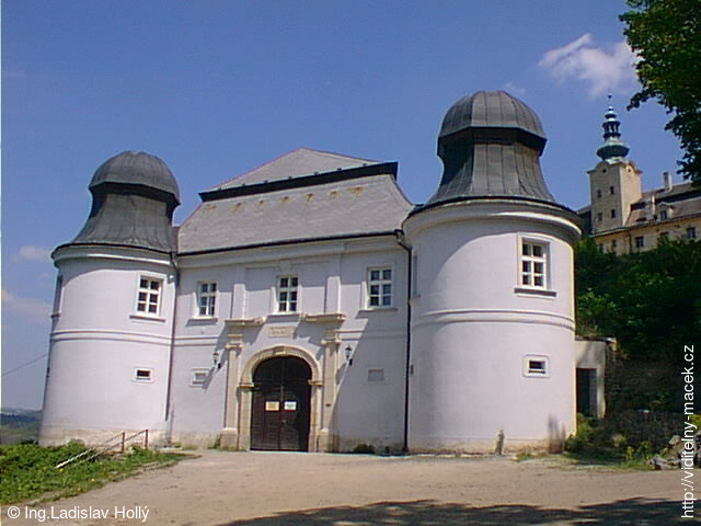 Fulnek, Zámek